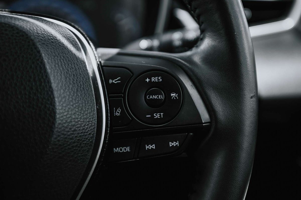 2020 Toyota Corolla ZR Hybrid ZWE211R