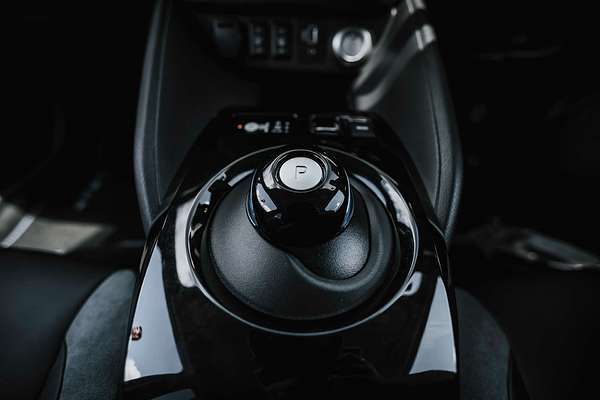 2023 Nissan LEAF ZE1