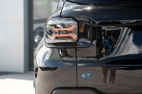 2024 Jeep Avenger Summit JJ