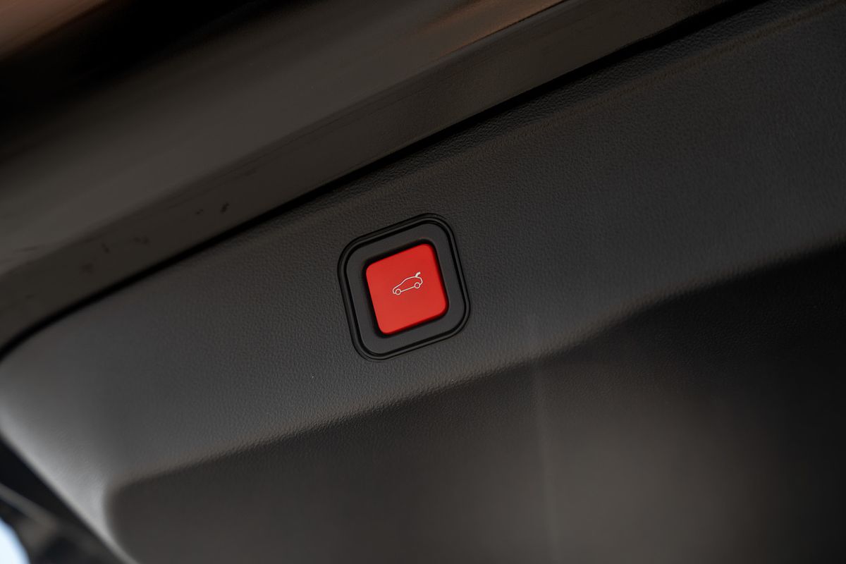 2024 Jeep Avenger Summit JJ