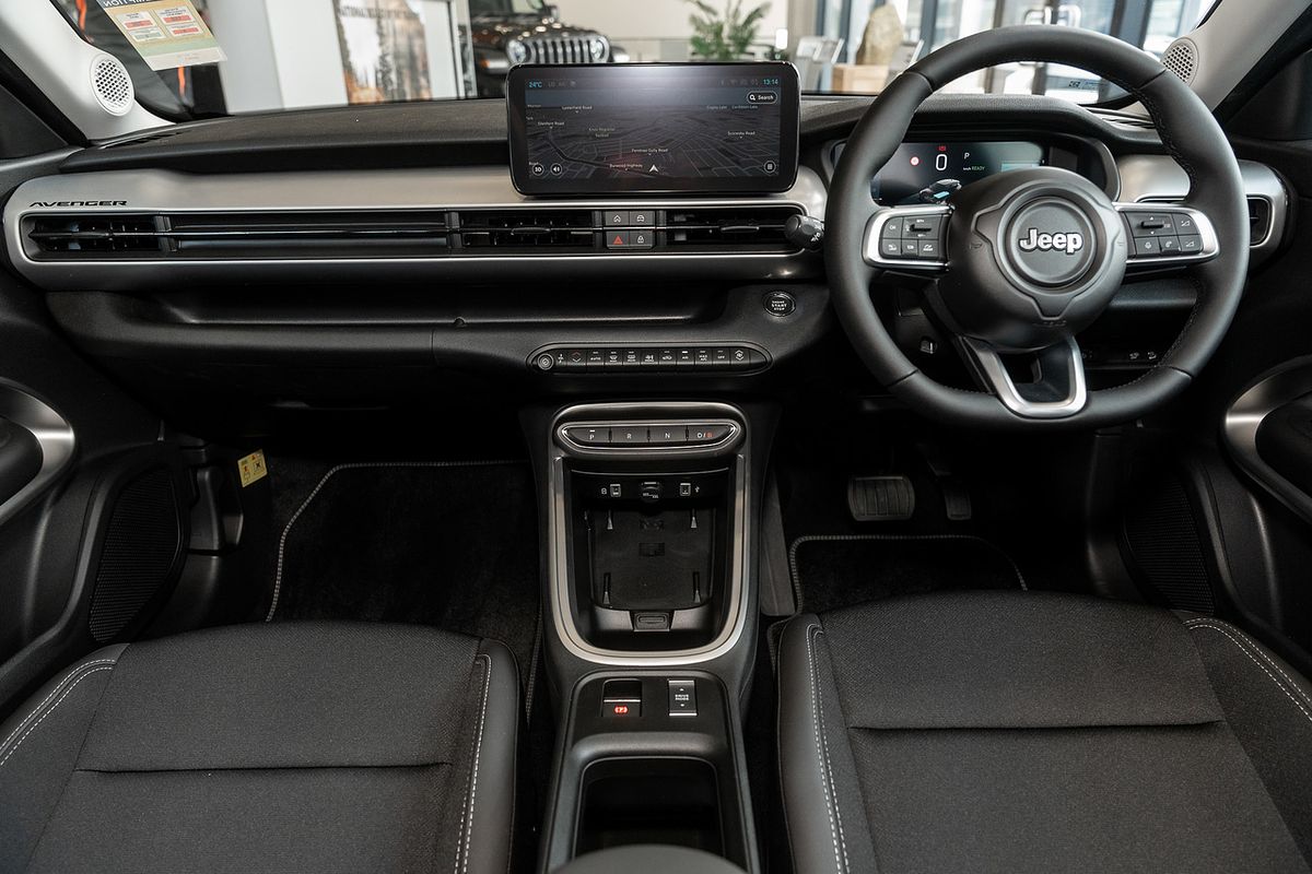 2024 Jeep Avenger Limited JJ
