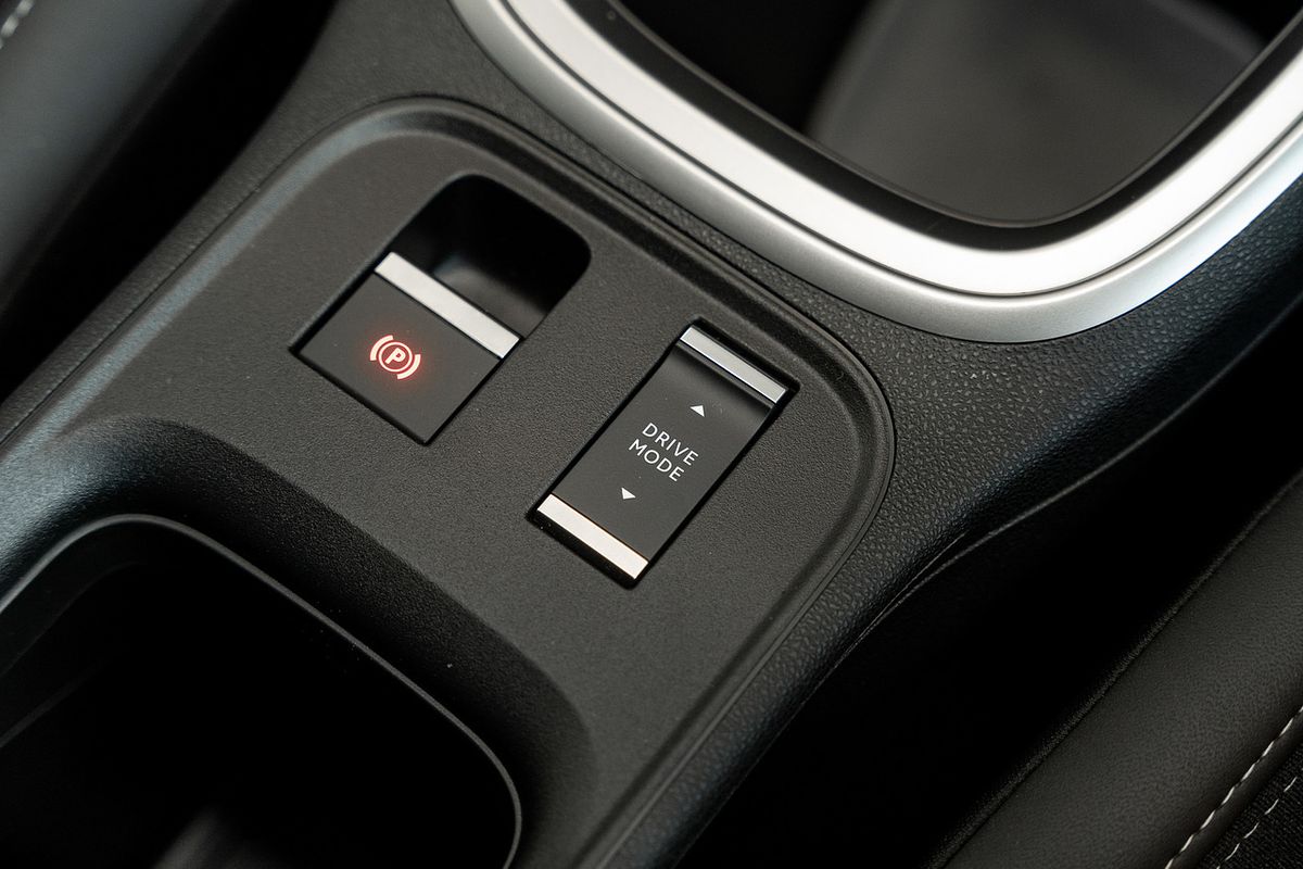 2024 Jeep Avenger Limited JJ
