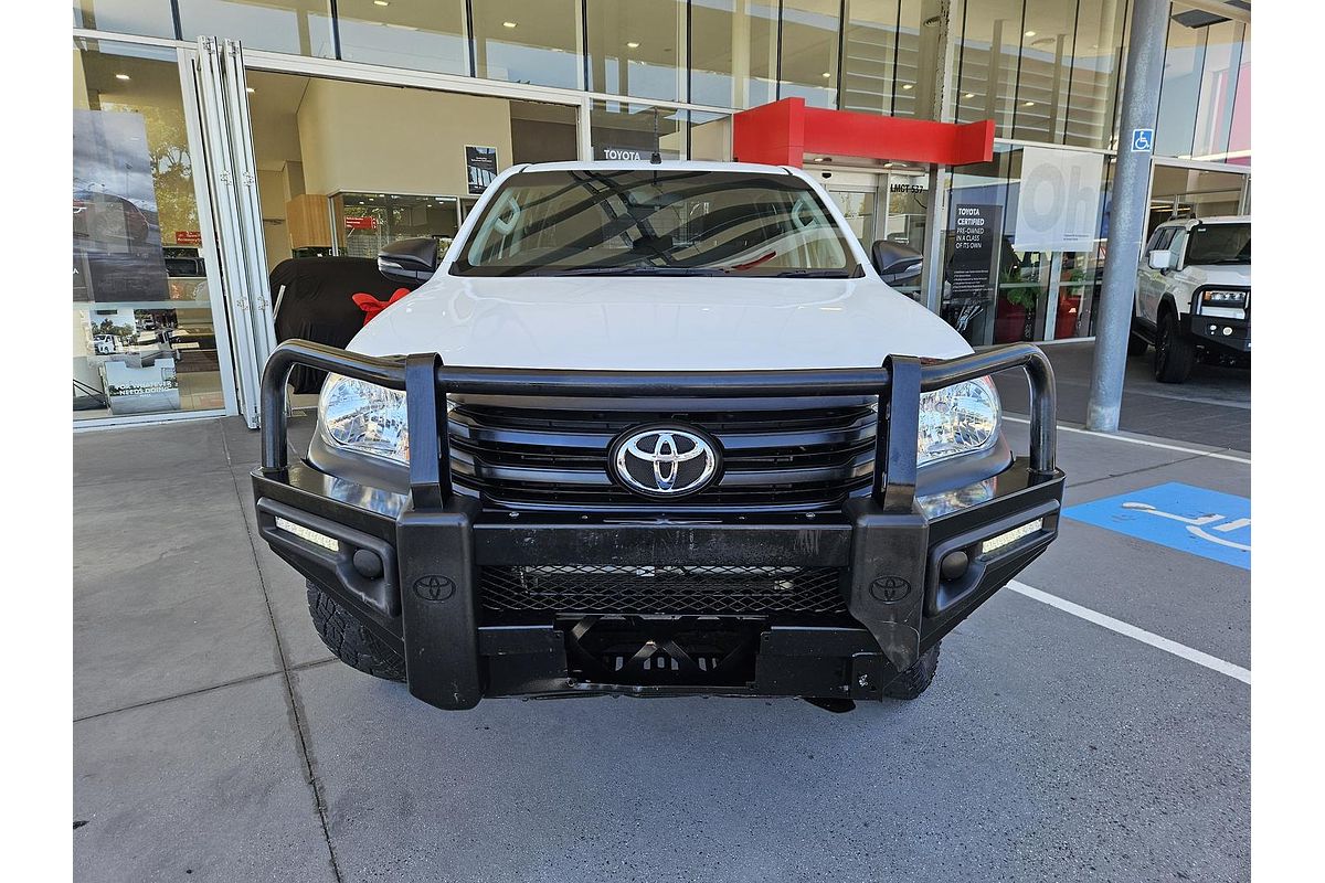 2018 Toyota Hilux Workmate GUN125R 4X4