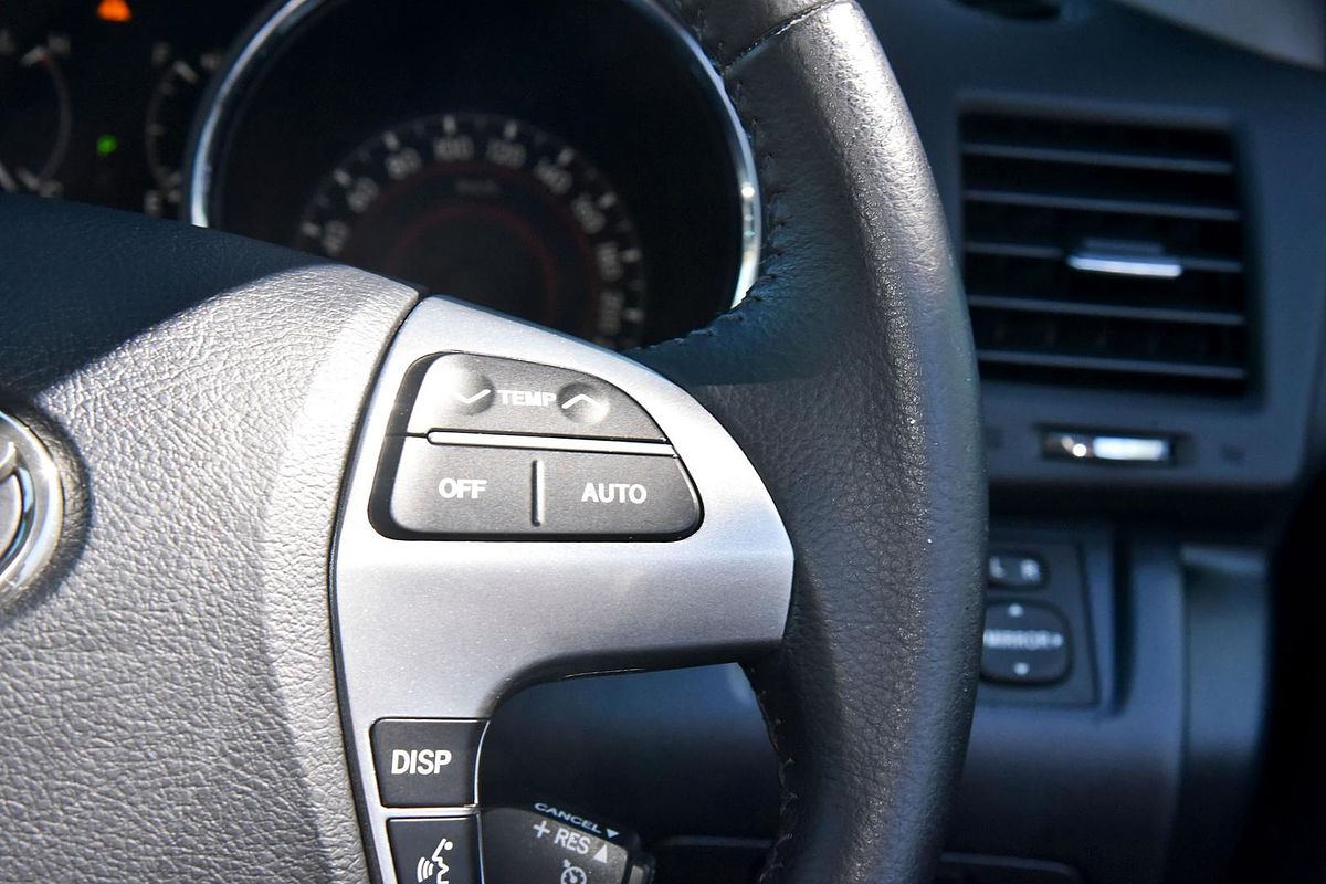 2012 Toyota Kluger Grande GSU40R