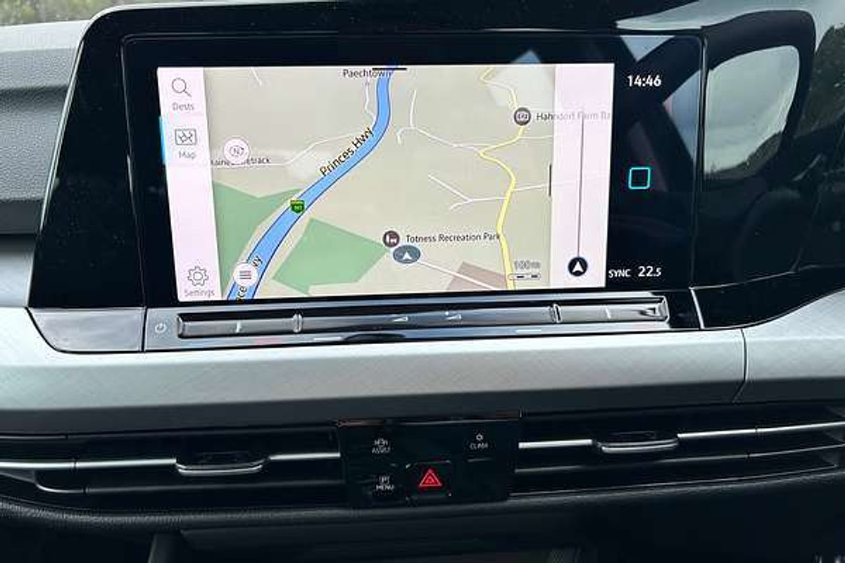 2024 Volkswagen Golf 110TSI Life 8