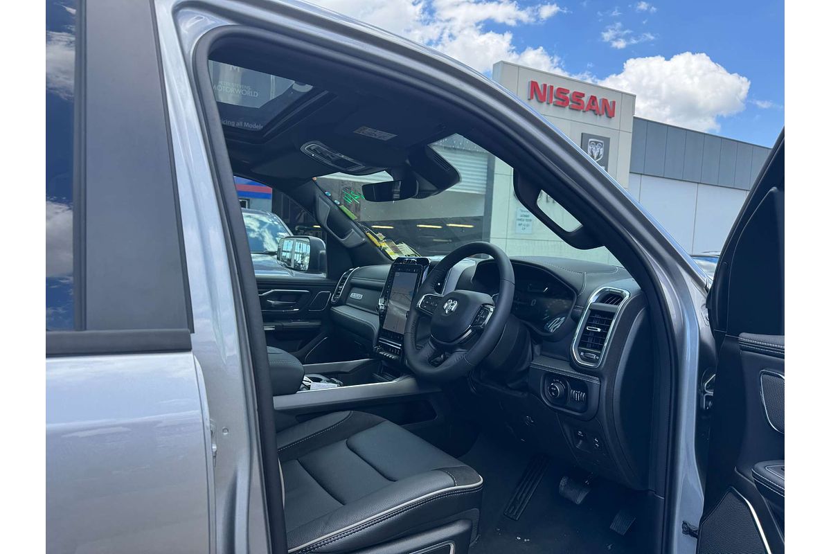 2024 RAM 1500 Laramie Sport RamBox DT 4X4 SWB