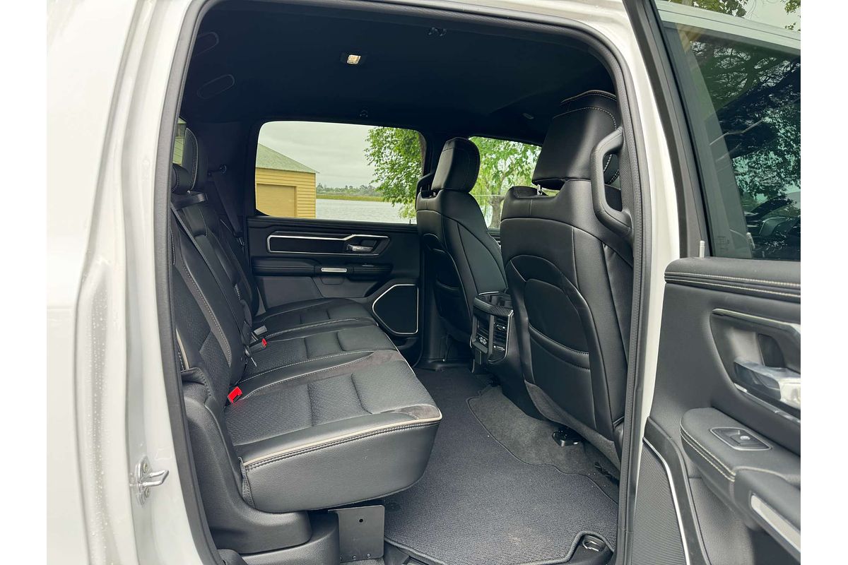 2024 RAM 1500 Laramie Sport RamBox DT 4X4 SWB