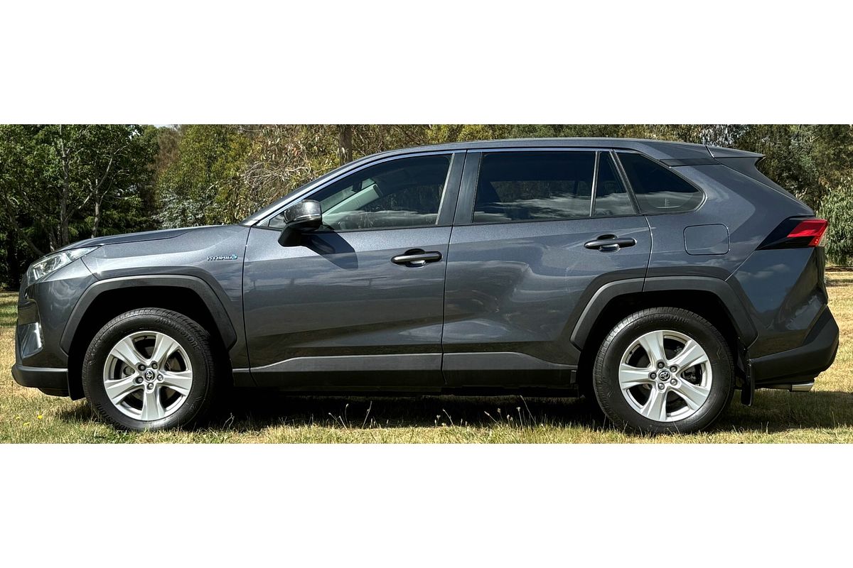 2020 Toyota RAV4 GX AXAH54R