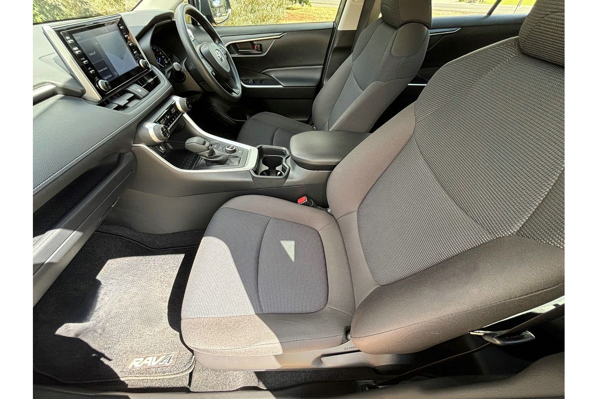 2020 Toyota RAV4 GX AXAH54R