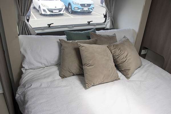 2022 Jayco SILVERLINE CARAVAN 21.65-3.OB.SL-MY22
