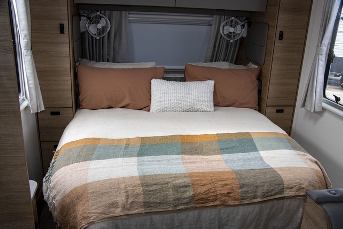 2024 Jayco SILVERLINE CARAVAN 25.78-6.OB.SL-MY24