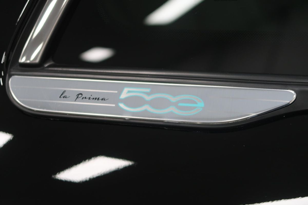 2023 Fiat 500e La Prima