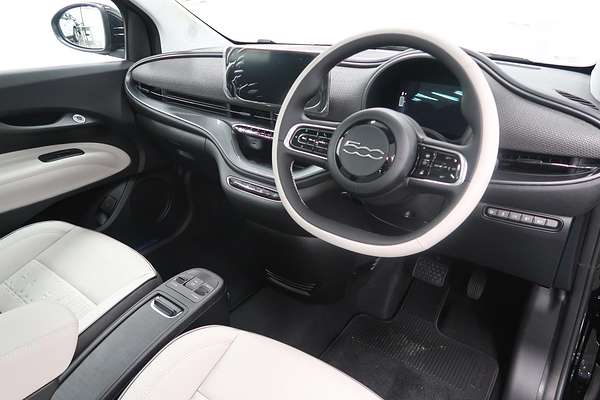 2023 Fiat 500e La Prima
