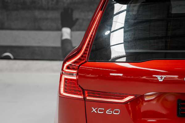 2023 Volvo XC60 Plus B5