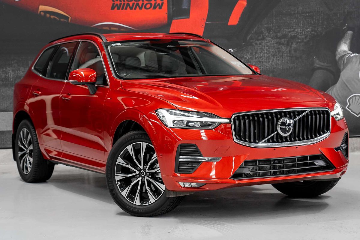 2023 Volvo XC60 Plus B5