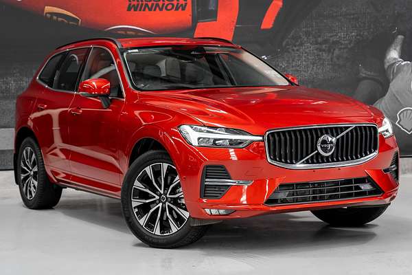 2023 Volvo XC60 Plus B5