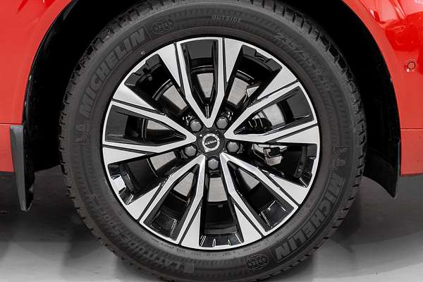 2023 Volvo XC60 Plus B5