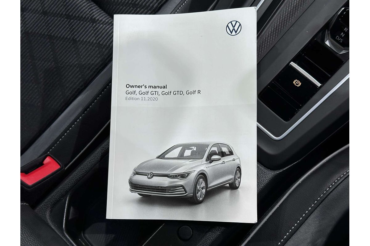 2021 Volkswagen Golf 110TSI R-Line 8