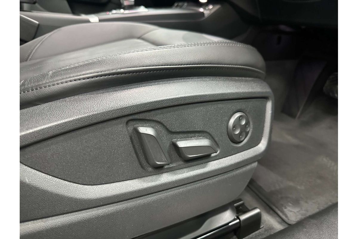 2023 Audi Q5 35 TDI FY