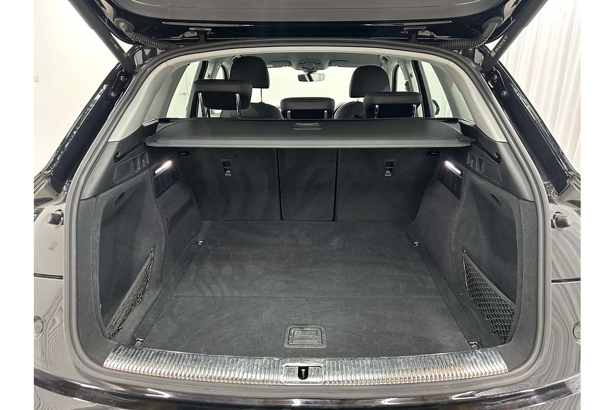 2023 Audi Q5 35 TDI FY