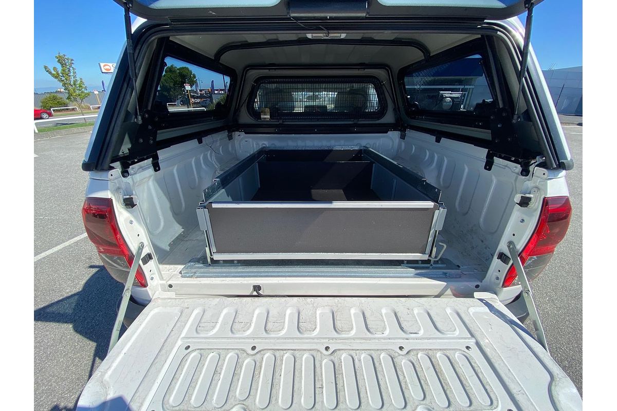 2017 Toyota Hilux SR GUN126R 4X4