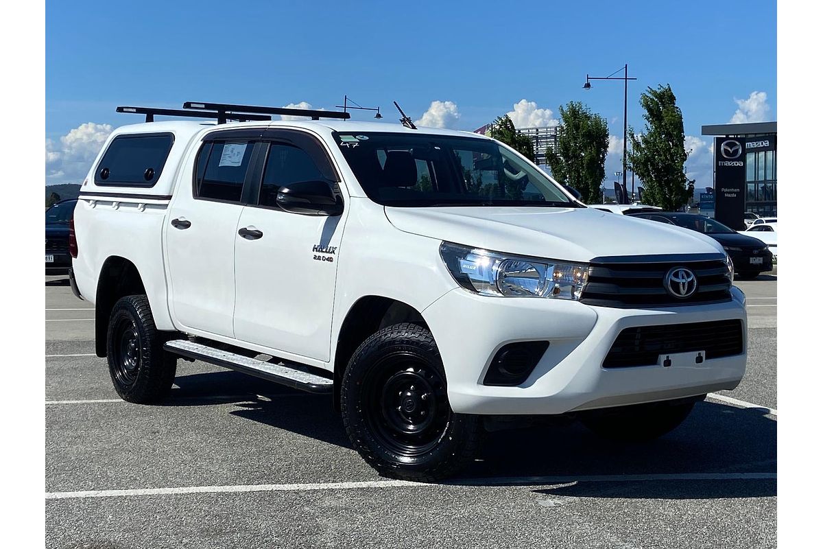 2017 Toyota Hilux SR GUN126R 4X4