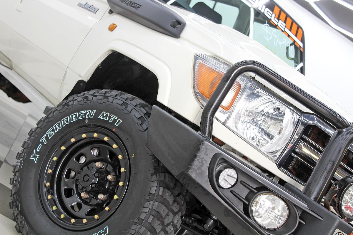 2018 Toyota Landcruiser GXL Troopcarrier VDJ78R