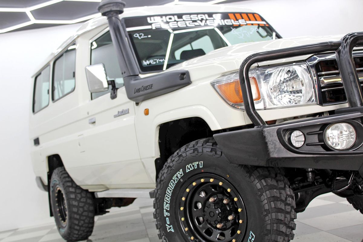 2018 Toyota Landcruiser GXL Troopcarrier VDJ78R