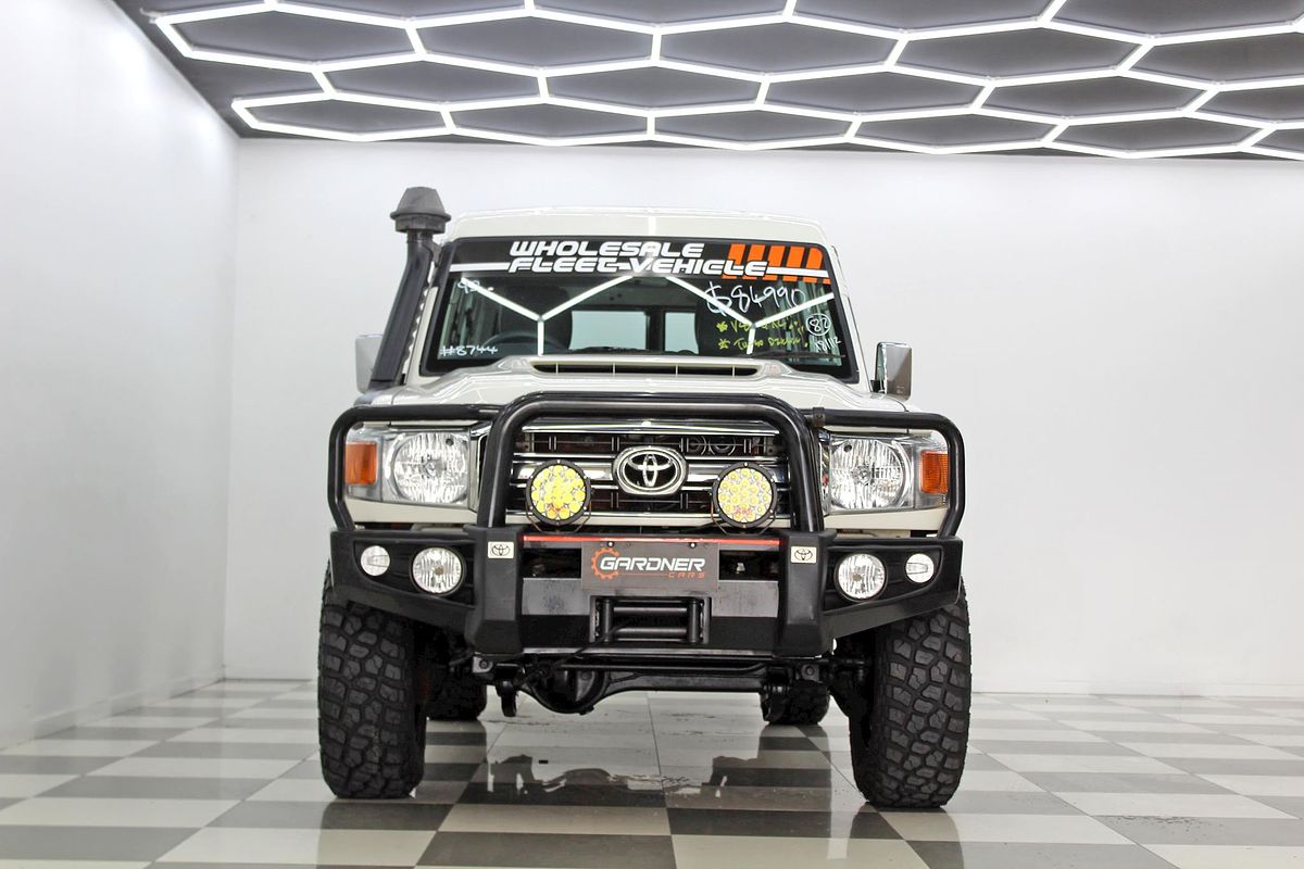 2018 Toyota Landcruiser GXL Troopcarrier VDJ78R