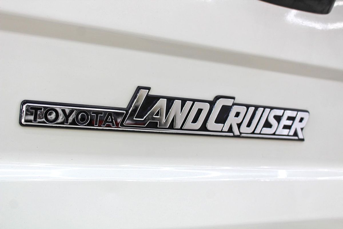 2018 Toyota Landcruiser GXL Troopcarrier VDJ78R