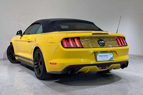 2016 Ford Mustang  FM