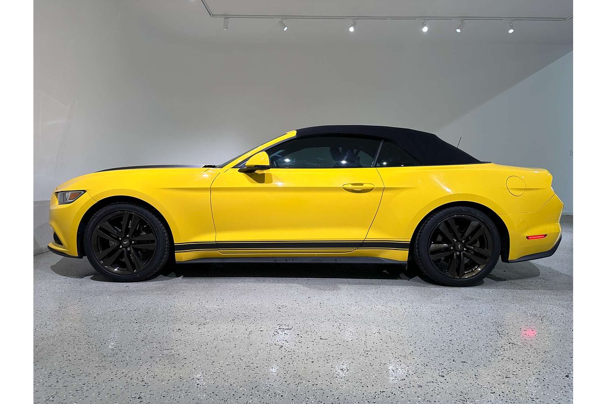 2016 Ford Mustang  FM