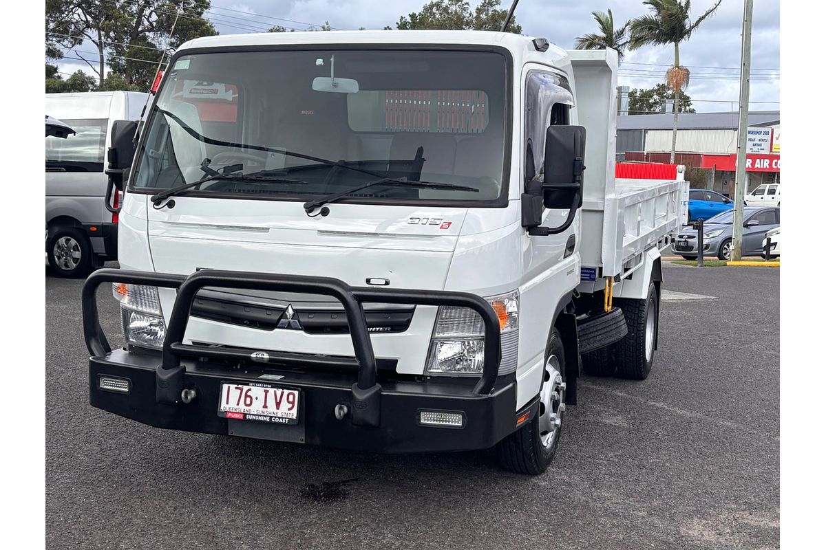2022 Fuso Canter 815 SWB