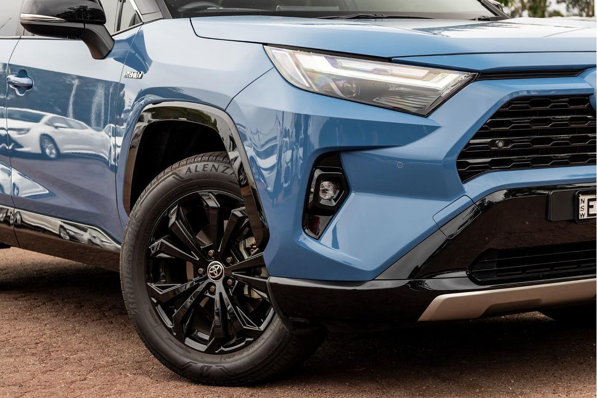 2022 Toyota RAV4 XSE AXAH52R