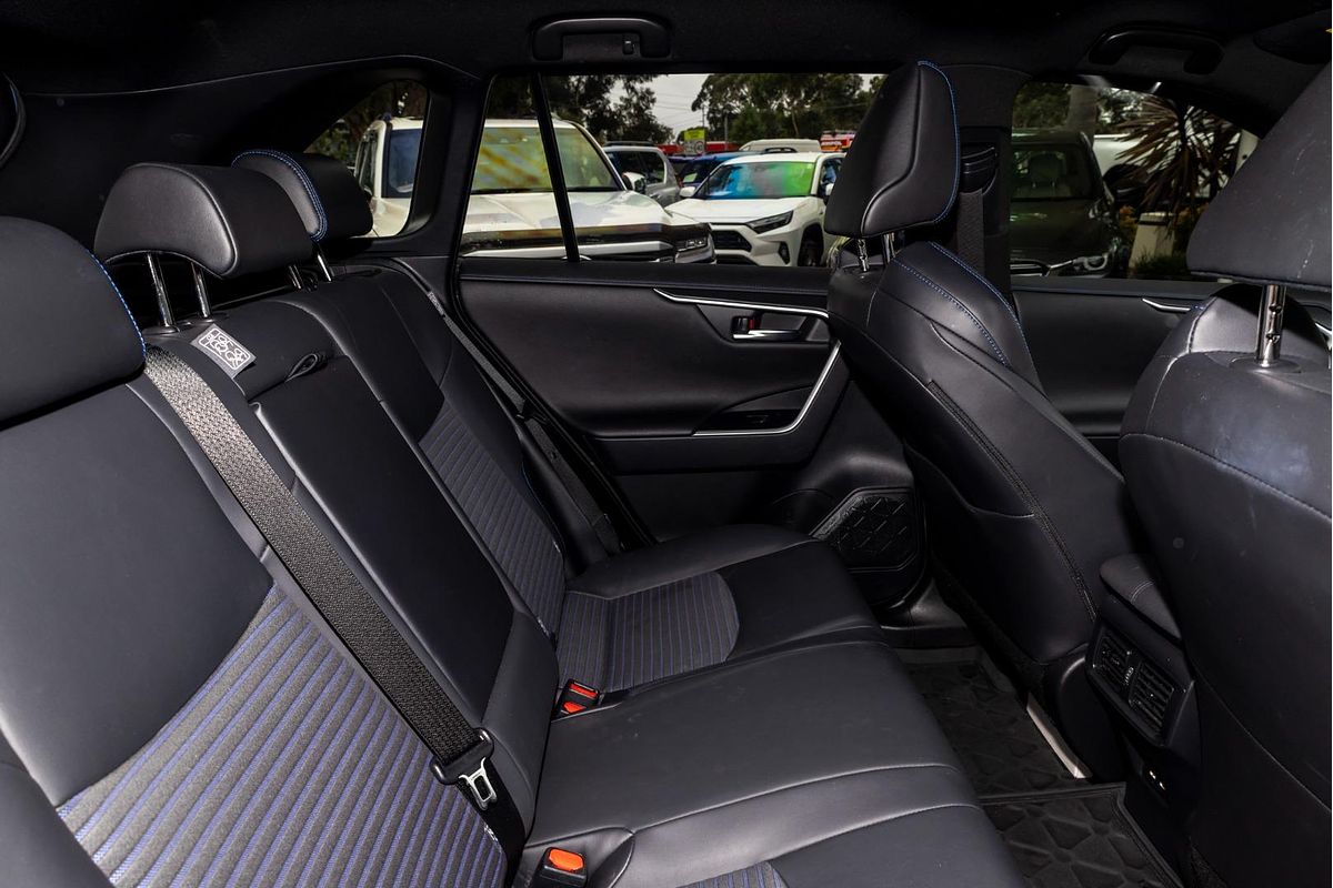 2022 Toyota RAV4 XSE AXAH52R