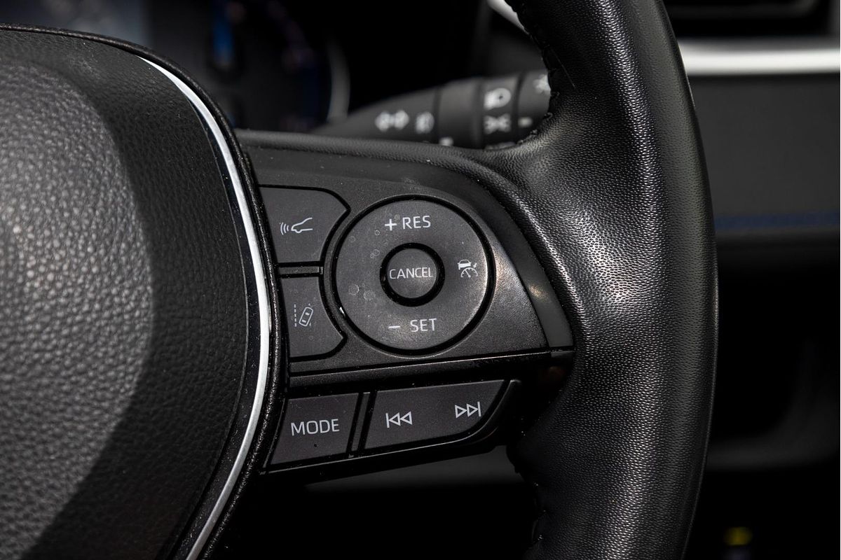 2022 Toyota RAV4 XSE AXAH52R