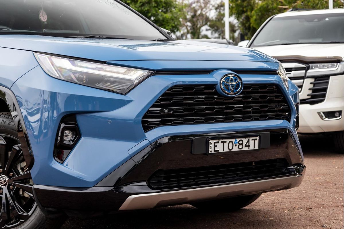 2022 Toyota RAV4 XSE AXAH52R