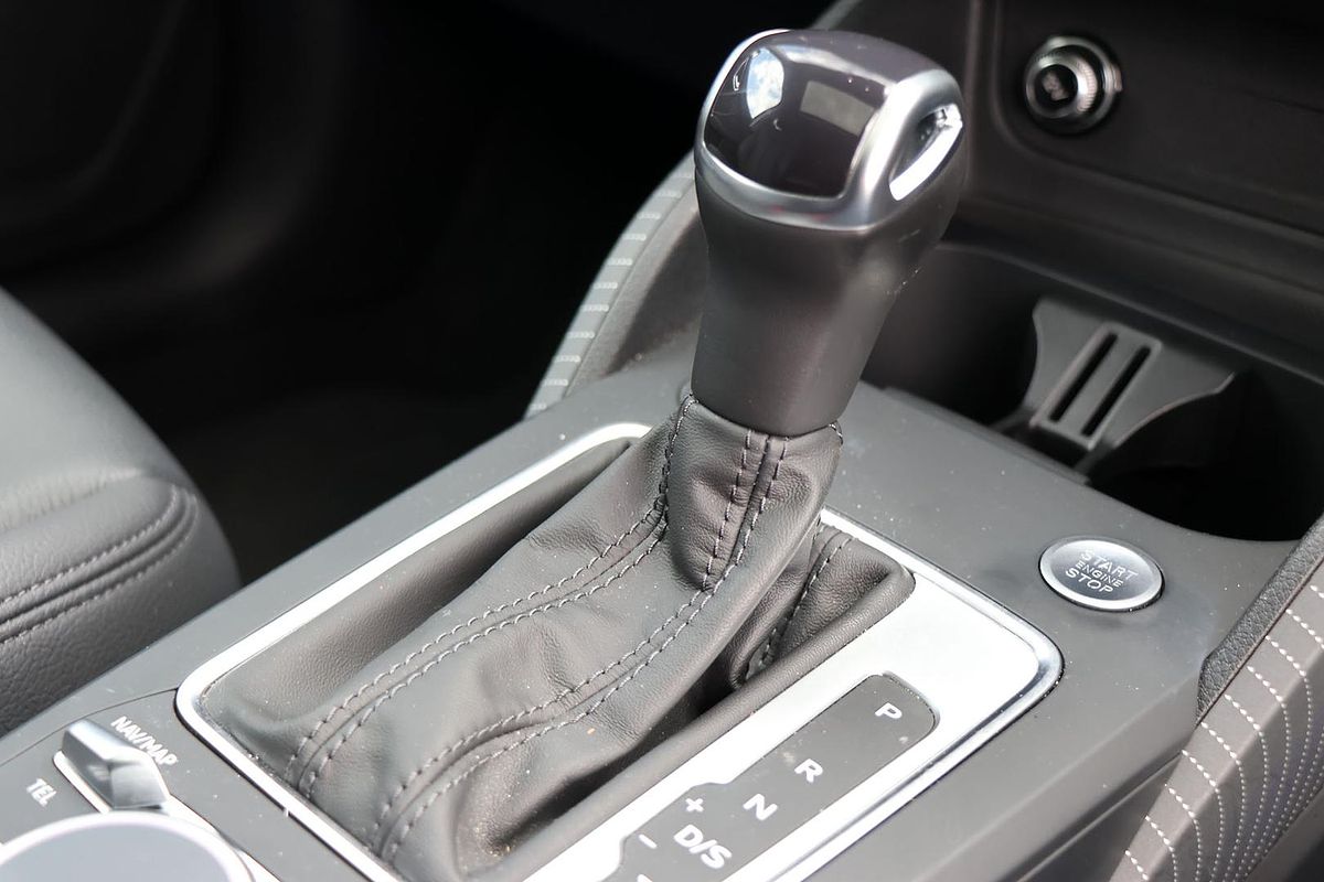 2022 Audi Q2 40 TFSI S line GA