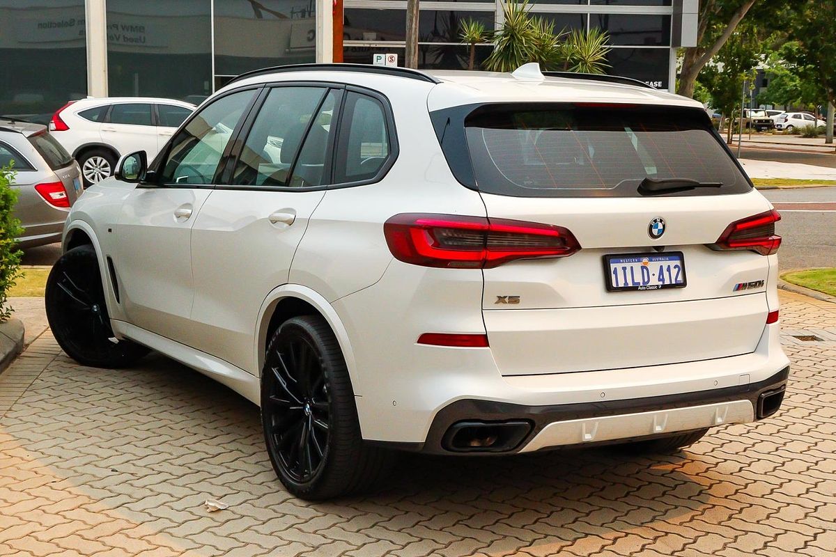 2022 BMW X5 M50i G05