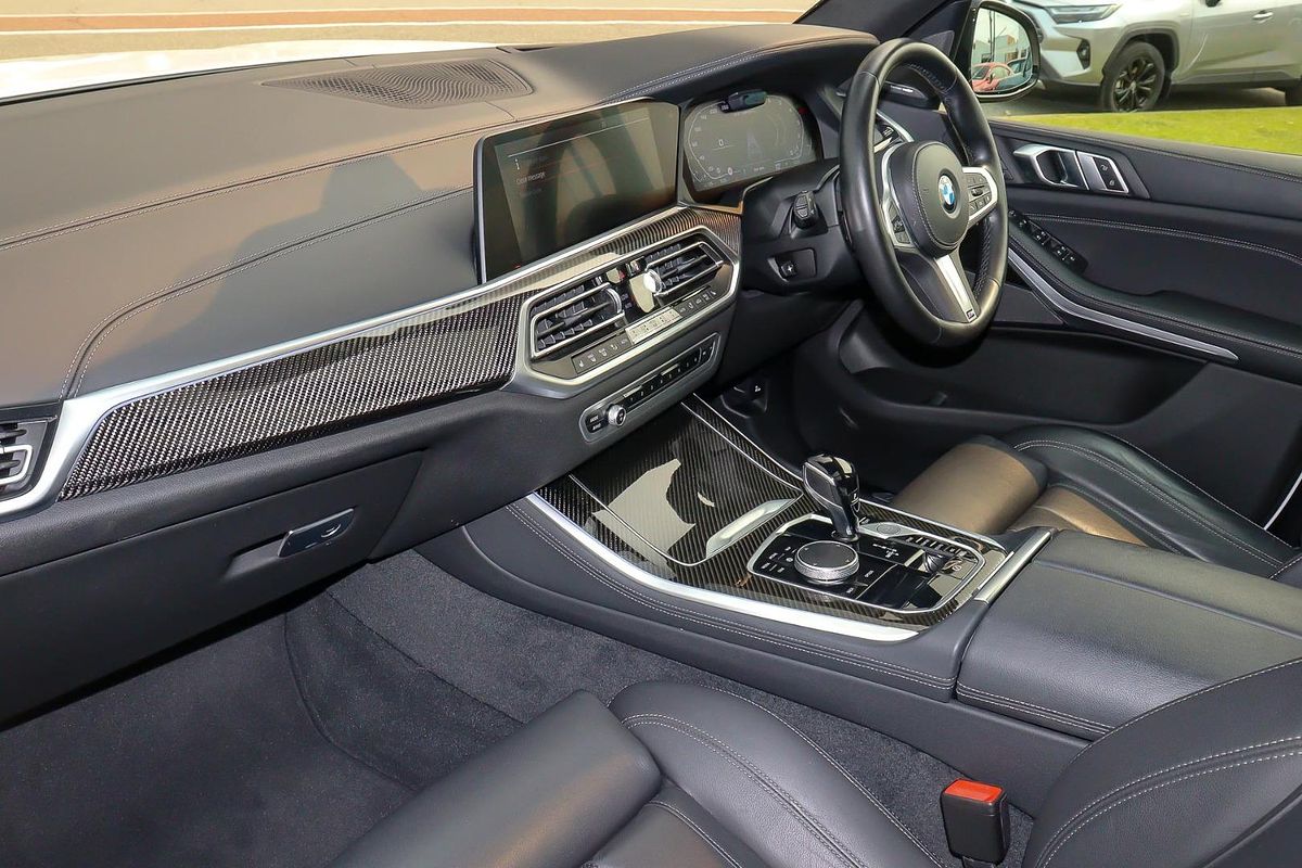 2022 BMW X5 M50i G05