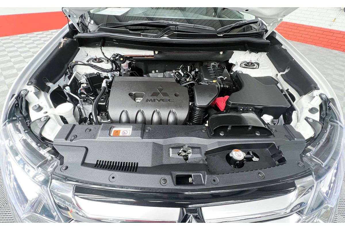 2018 Mitsubishi Outlander ES ZL