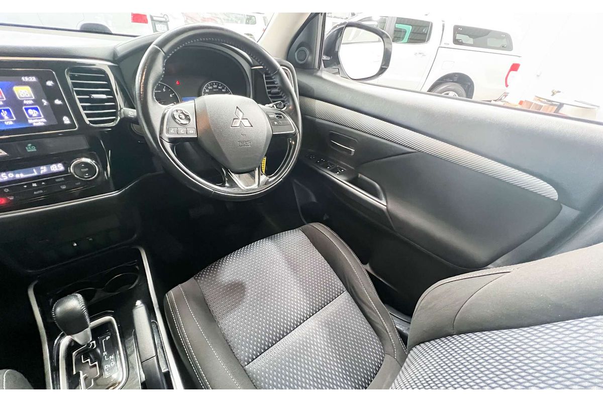 2018 Mitsubishi Outlander ES ZL