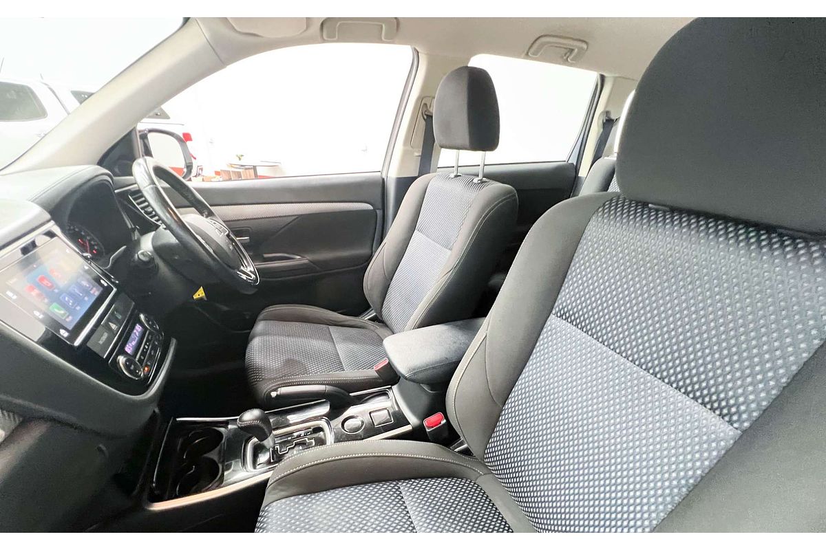 2018 Mitsubishi Outlander ES ZL