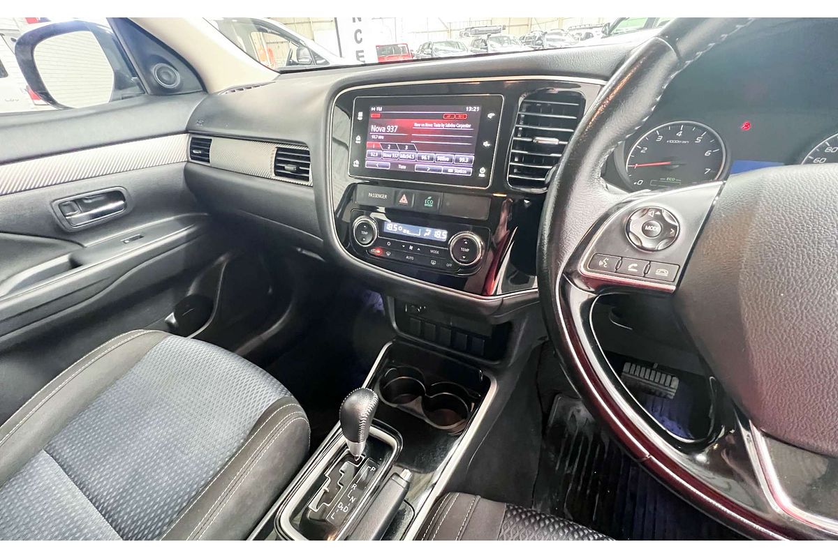 2018 Mitsubishi Outlander ES ZL