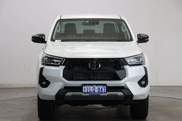 2024 Toyota Hilux SR5 48V GUN126R 4X4