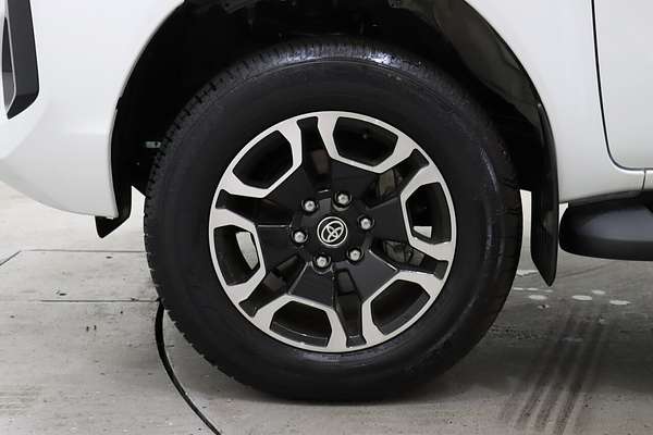 2024 Toyota Hilux SR5 48V GUN126R 4X4