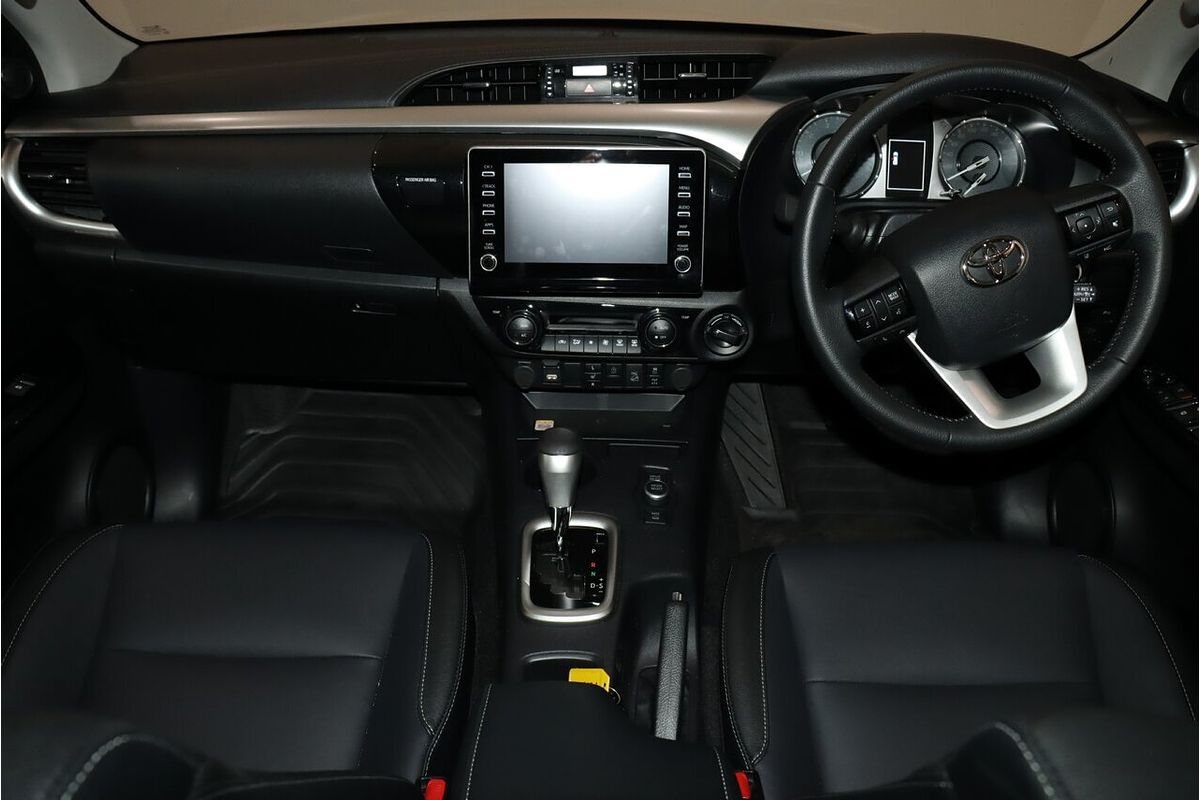 2024 Toyota Hilux SR5 48V GUN126R 4X4