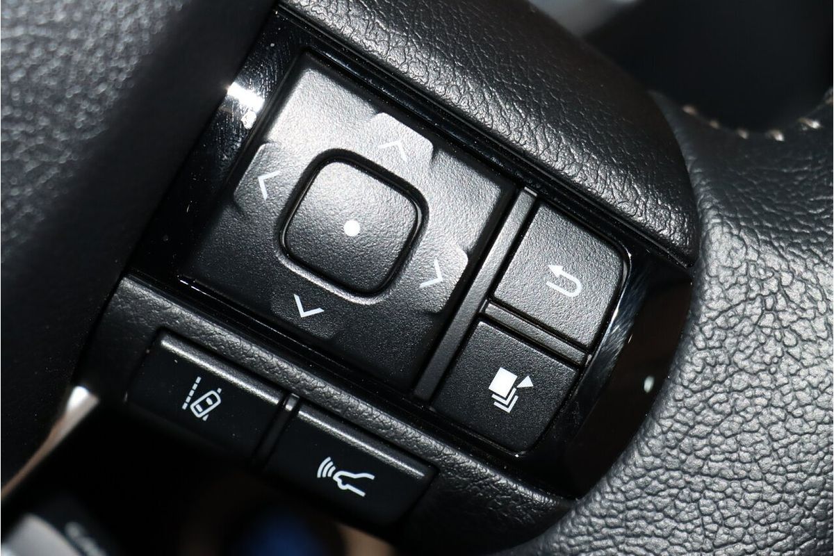 2024 Toyota Hilux SR5 48V GUN126R 4X4