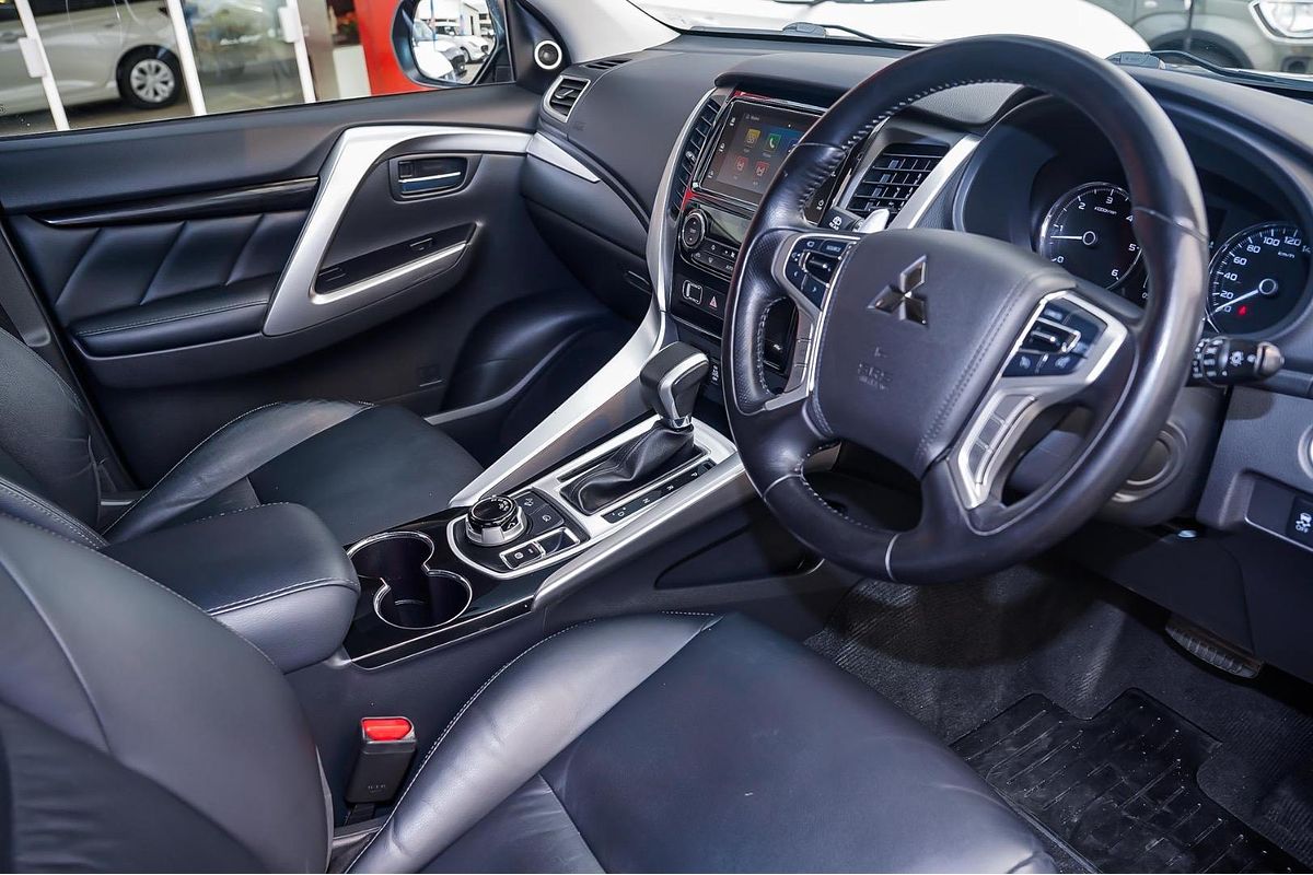 2015 Mitsubishi Pajero Sport Exceed QE