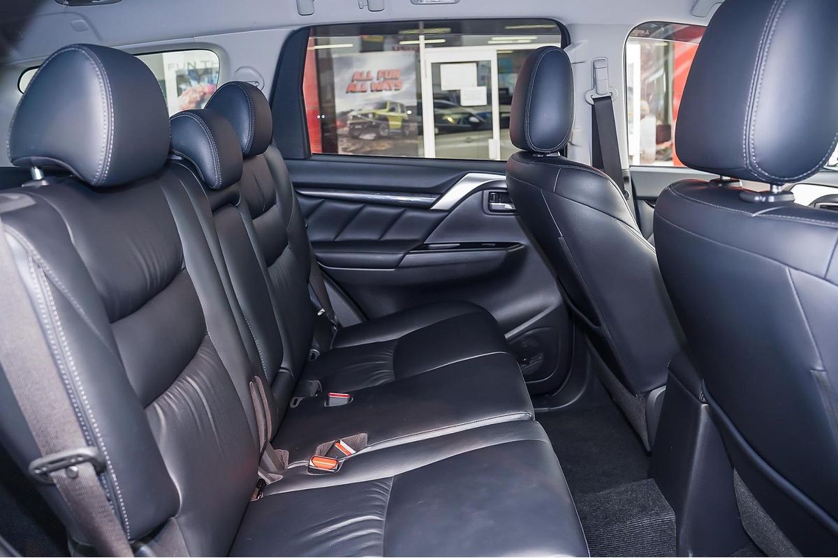 2015 Mitsubishi Pajero Sport Exceed QE